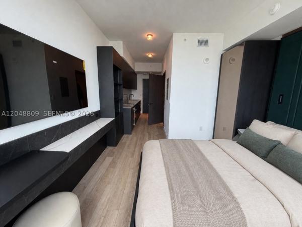 20 NE 11th #2703, Miami, Florida 33132, image 1