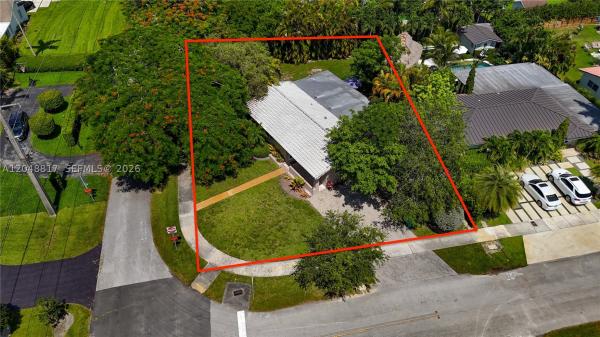 6325 SW 84th St, Unincorporated Dade County, Florida 33143, image 2