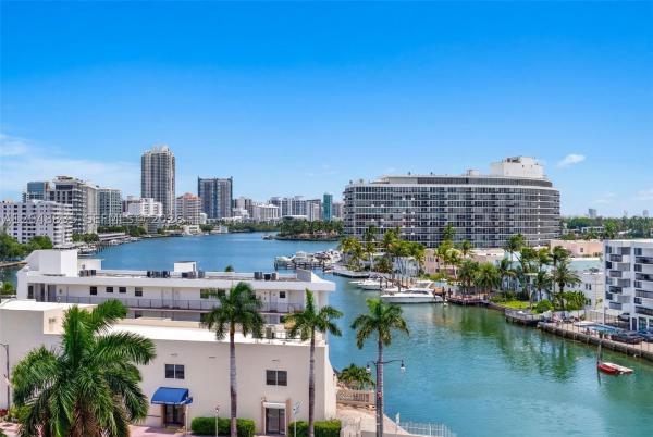 Fountain Towers, 7118 Bonita Dr #705, Miami Beach, Florida 33141, image 1