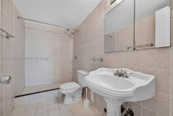 Fountain Towers, 7118 Bonita Dr #705, Miami Beach, Florida 33141, image 3