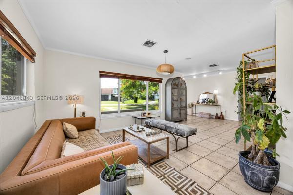 6325 SW 84th St, Unincorporated Dade County, Florida 33143, image 3