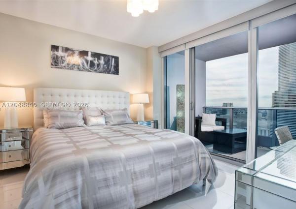 Epic Hotel & Residences, 200 Biscayne Boulevard Way #3209, Miami, Florida 33131, image 2