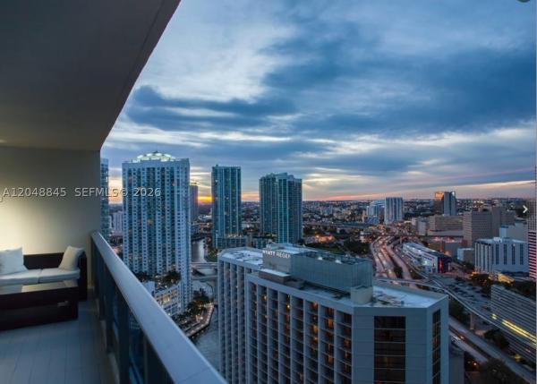 Epic Hotel & Residences, 200 Biscayne Boulevard Way #3209, Miami, Florida 33131, image 1