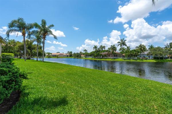 Kensington Commons, 5242 NW 109th Ln, Coral Springs, Florida 33076, image 3