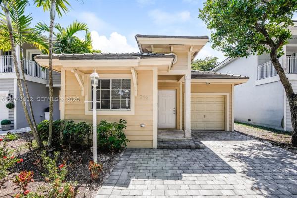Fernandos Place, 216 SE 32nd Ter, Homestead, Florida 33033, image 1