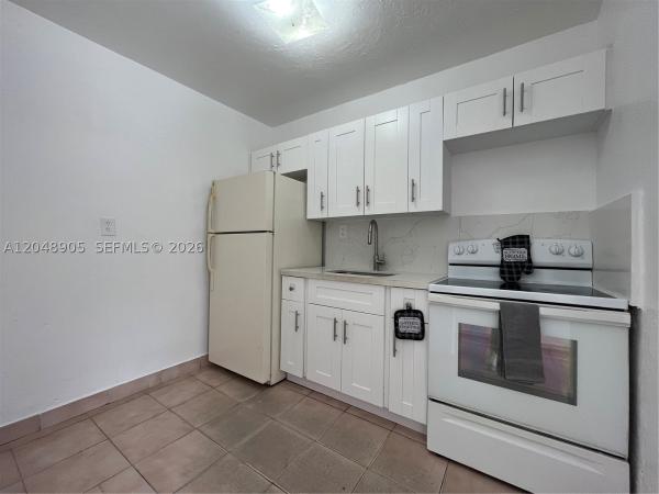 Collier City, 3028 NW 2nd St #1-3, Pompano Beach, Florida 33069, image 1