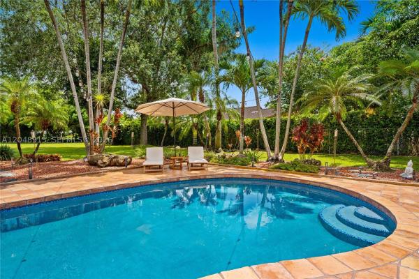 8735 SW 122nd St, Unincorporated Dade County, Florida 33176, image 1