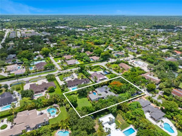 8735 SW 122nd St, Unincorporated Dade County, Florida 33176, image 1
