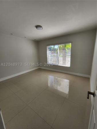 Le Roi, 1095 NW 38th St, Miami, Florida 33127, image 3