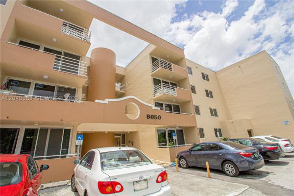8050 NW 8th St #1306, Unincorporated Dade County, Florida 33126, image 2