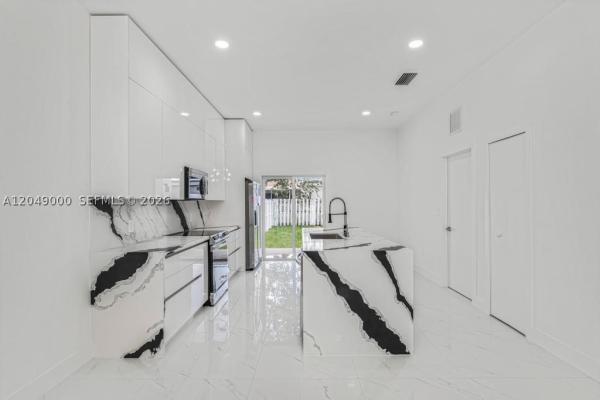 2419 NW 97th St, Unincorporated Dade County, Florida 33147, image 1