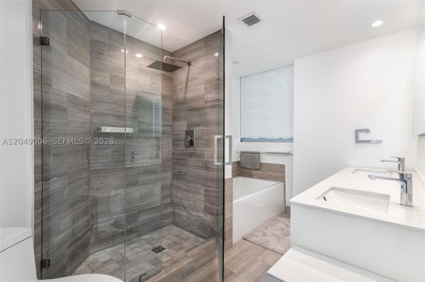 Brickell House, 1300 Brickell Bay Dr #2509, Miami, Florida 33131, image 2