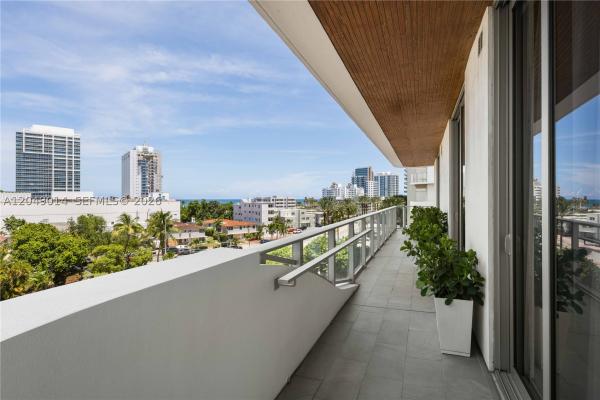Monaco Yacht Club, 6800 Indian Creek Dr #4D, Miami Beach, Florida 33141, image 3