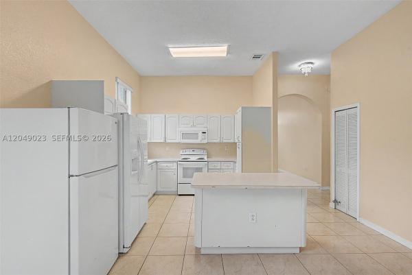 15339 SW 32nd Ter, Unincorporated Dade County, Florida 33185, image 1