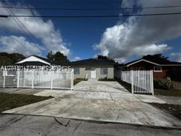 1717 NW 70th St, Unincorporated Dade County, Florida 33147, image 1