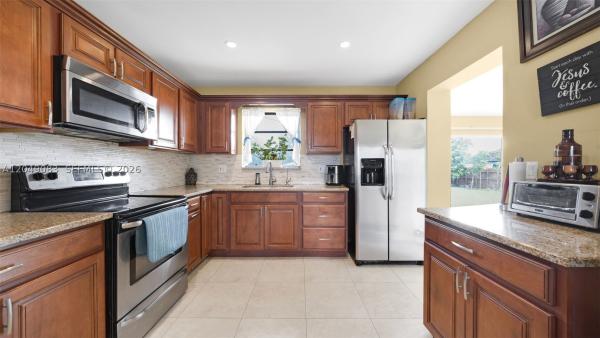 Ponce De Leon, 540 NW 14th St, Homestead, Florida 33030, image 3