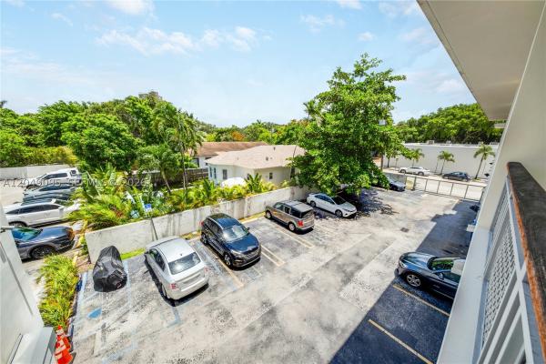 6709 Biscayne Blvd #204, Miami, Florida 33138, image 1