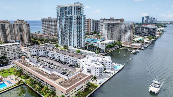 Chelsea Bayview, 1913 S Ocean Dr #225, Hallandale Beach, Florida 33009, image 2