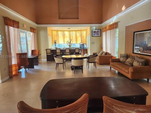 Pinehurst Club, 460 S Park Rd #6-209, Hollywood, Florida 33021, image 3