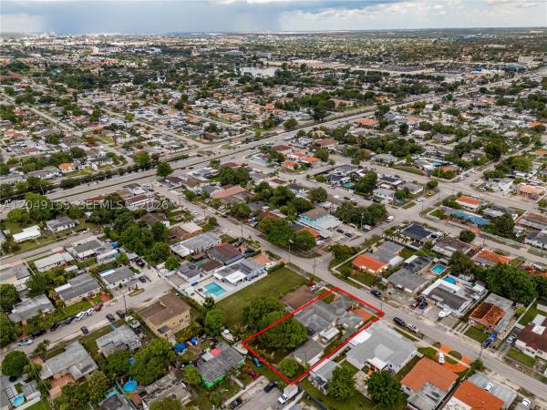 292 W 39th Pl, Hialeah, Florida 33012, image 3