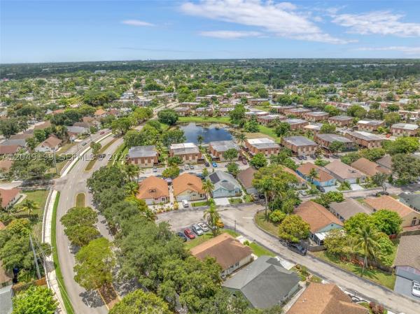 Hunter Glen, 1108 E Jasmine Ln, North Lauderdale, Florida 33068, image 3