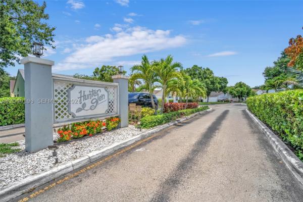 Hunter Glen, 1108 E Jasmine Ln, North Lauderdale, Florida 33068, image 1