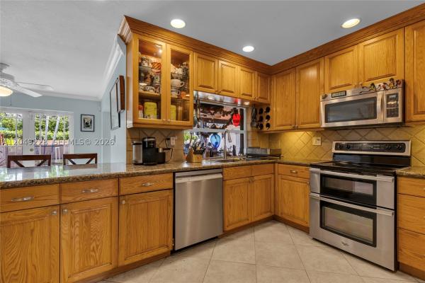 Bonaventure Lakes, 16740 Harbor Ct, Weston, Florida 33326, image 1