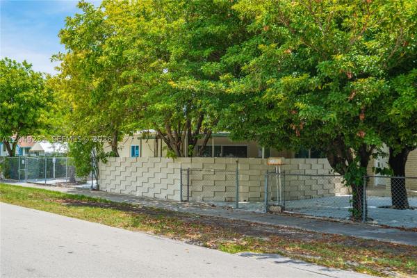 Ocoee Park, 1701 NW 19th Ave, Miami, Florida 33125, image 3