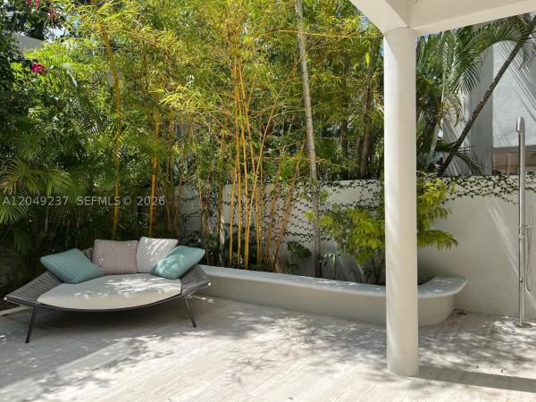 Coconut Grove Manor, 4101 Battersea Rd #1, Miami, Florida 33133, image 2