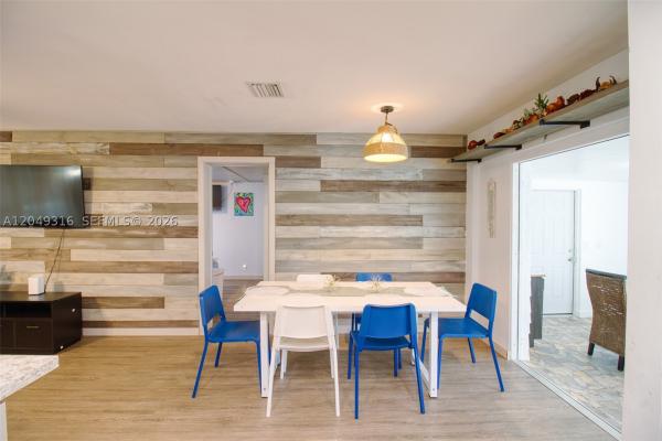 Lakeview Heights, 3039 Grant St, Hollywood, Florida 33021, image 2