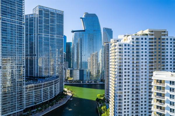 300 Biscayne Boulevard Way #3009W, Miami, Florida 33131, image 2