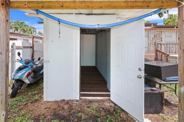 Coral Nook, 3080 SW 5th St, Miami, Florida 33135, image 2