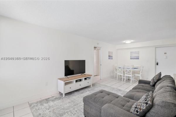 Caribbean Breeze, 250 180th Dr #158, Sunny Isles Beach, Florida 33160, image 2
