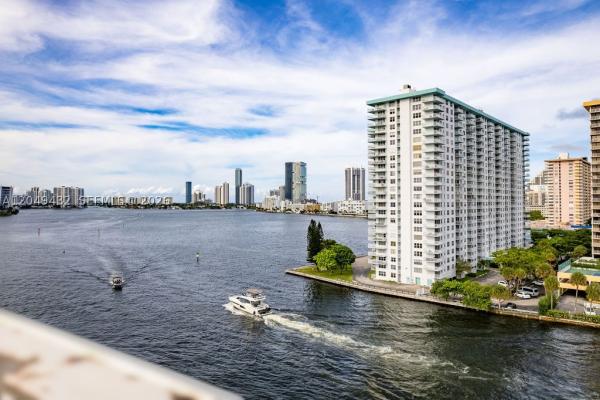 Winston Towers 500, 301 174th St #L05, Sunny Isles Beach, Florida 33160, image 1