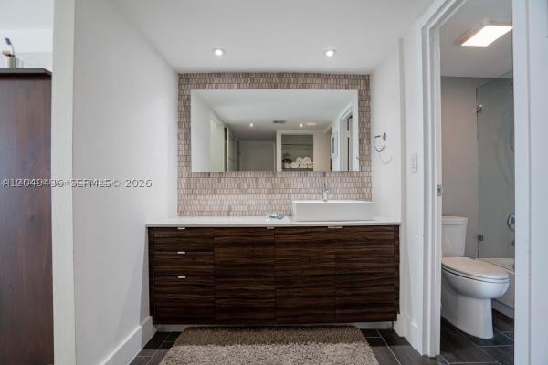 Arlen House East, 100 Bayview Dr #1622, Sunny Isles Beach, Florida 33160, image 1