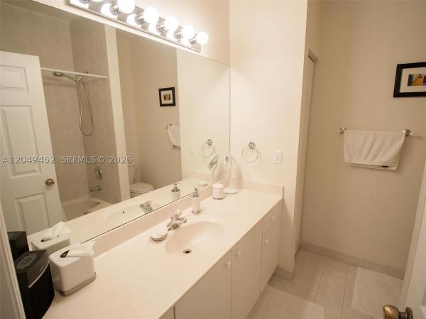 Caribbean Isles Villas, 2728 NE 3rd Ct #206, Homestead, Florida 33033, image 2