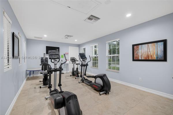 Orchid Grove, 704 SW 1st Ave, Pompano Beach, Florida 33060, image 3