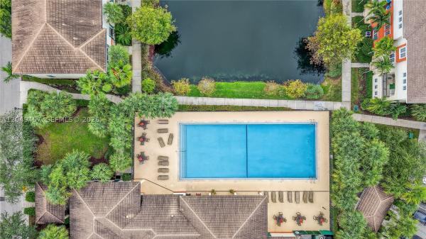 Orchid Grove, 704 SW 1st Ave, Pompano Beach, Florida 33060, image 2