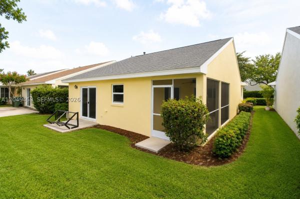North Gate, 687 SE 22nd Dr, Homestead, Florida 33033, image 2