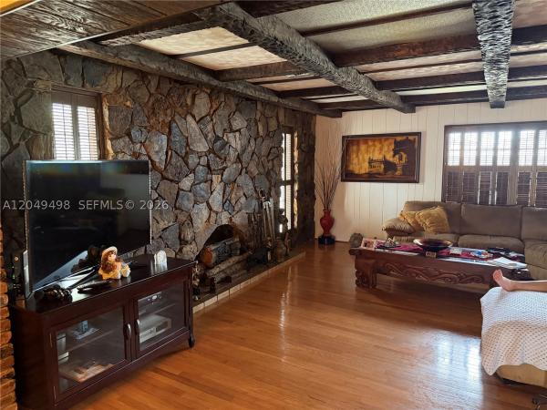 Palm Springs, 291 W 59th St, Hialeah, Florida 33012, image 2