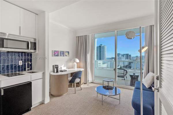 Tresor Tower, 4401 Collins Ave #1508, Miami Beach, Florida 33140, image 2