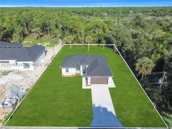 Lehigh Acres, 1405 Palmetto Ave, Lehigh Acres, Florida 33972, image 1