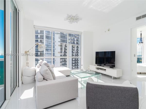 Trump Royale, 18201 Collins Ave #4709A, Sunny Isles Beach, Florida 33160, image 3