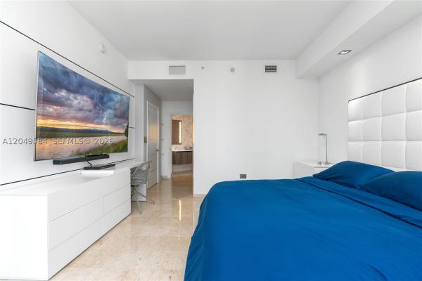 Rise Brickell City Centre, 88 SW 7th St #2401, Miami, Florida 33130, image 3