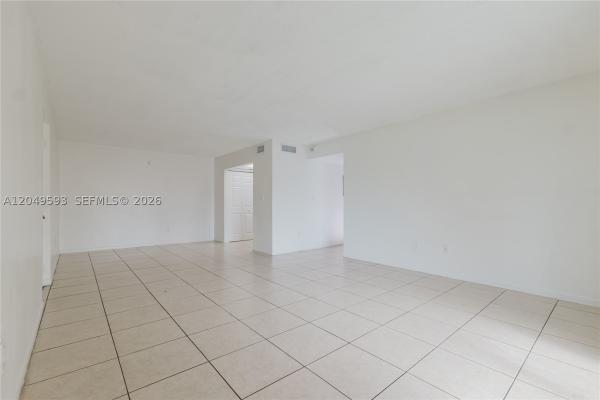 2020 NW 119th St #1122, Unincorporated Dade County, Florida 33167, image 1