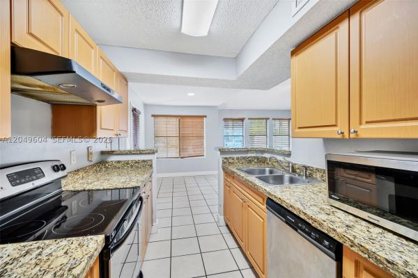 15560 SW 104th Ter #611, Unincorporated Dade County, Florida 33196, image 3