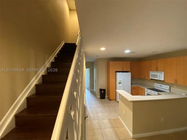 The Oaks At Oakland Forest, 3102 NW 24th Way #18, Oakland Park, Florida 33309, image 1