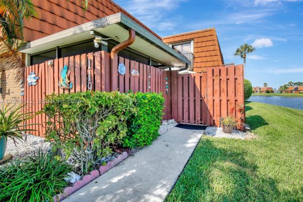 Village At Lake Pine, 11914 SW 12th Ct, Davie, Florida 33325, image 3