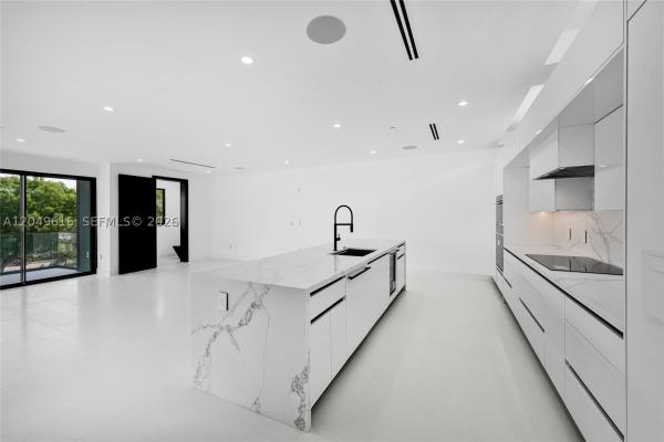 3220 NE 7th St, Pompano Beach, Florida 33062, image 1