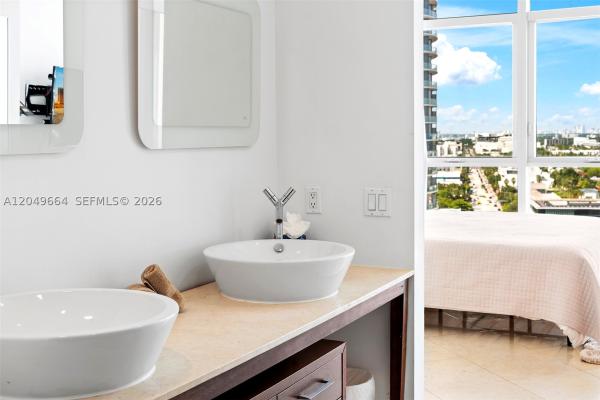Icon South Beach, 450 Alton Rd #1708, Miami Beach, Florida 33139, image 3
